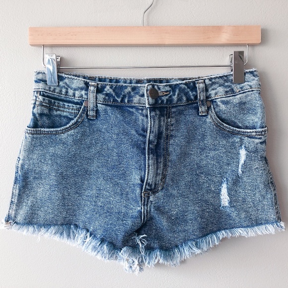 Wrangler Pants - WRANGLER High rise cut off jean denim shorts